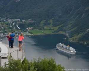 viaje a noruega geiranger crucero fiordos