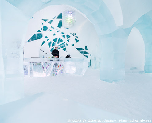 viaje a laponia suecia ICEHOTEL icebar
