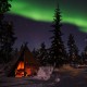 viaje a laponia auroras boreales lavvu tienda sami